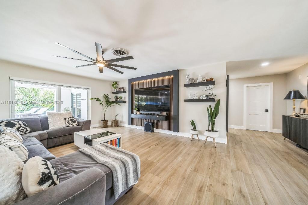 8005 SW 89th St, Miami, Florida image 13