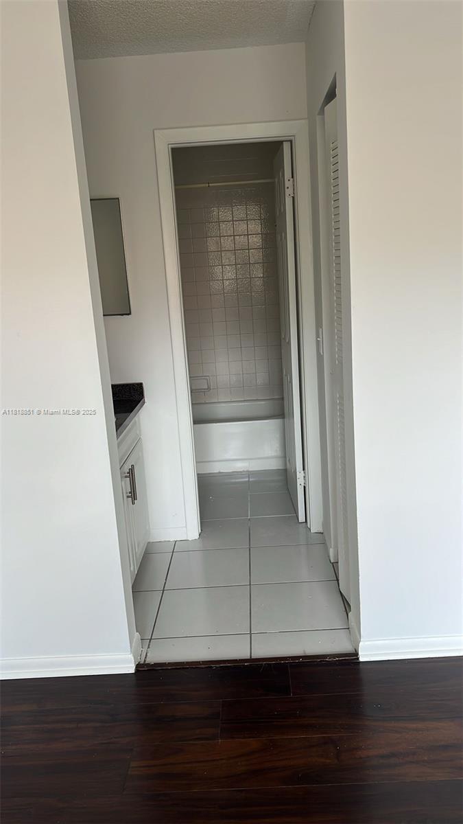 9808 Hammocks Blvd #203-23, Miami, Florida image 11