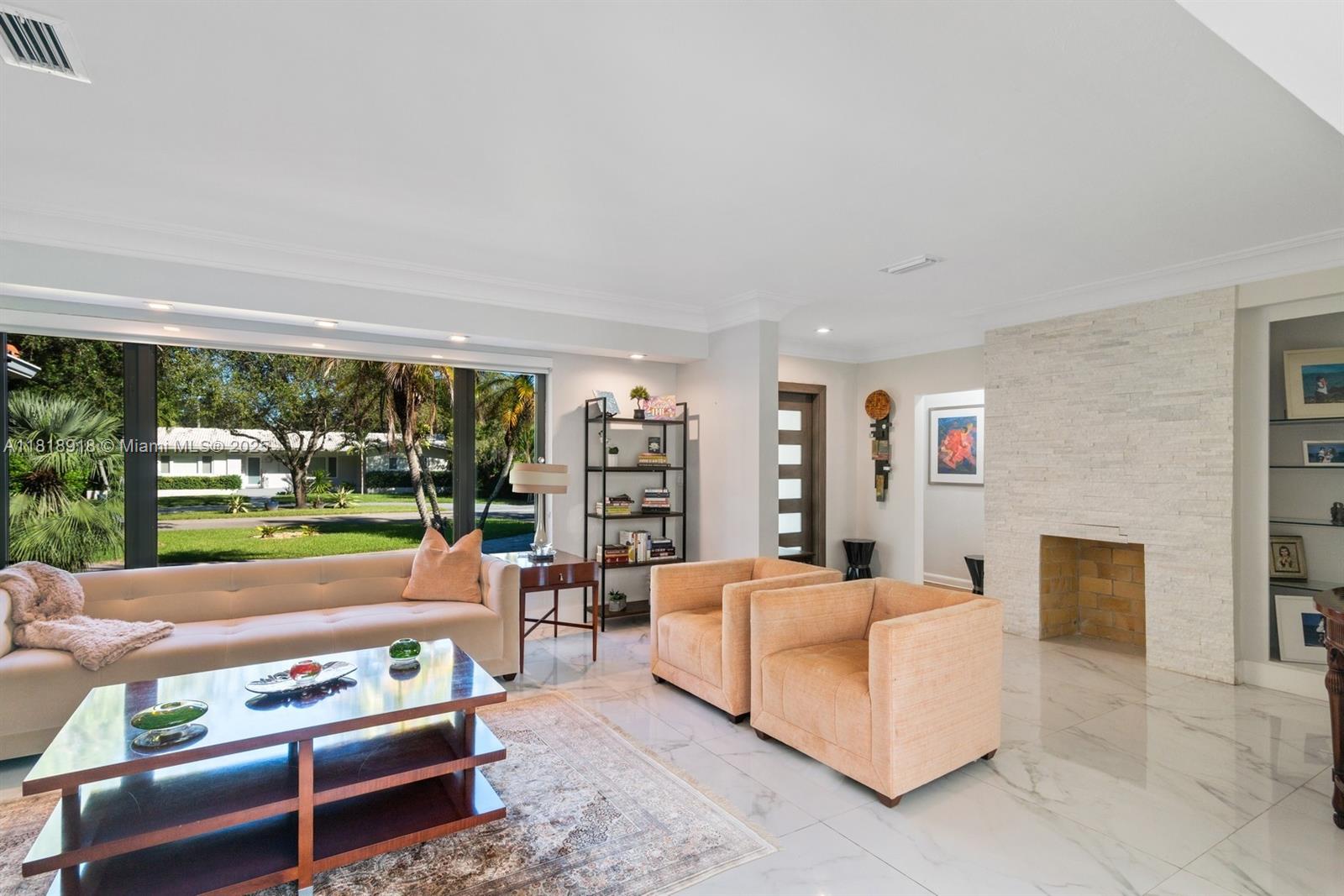 1020 NE 98th St, Miami Shores, Florida image 2