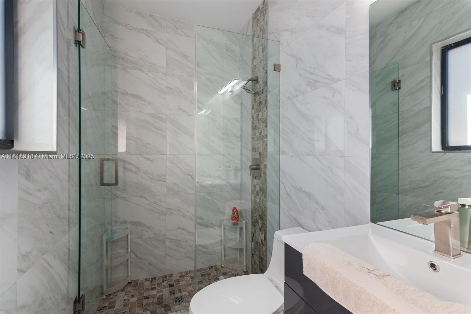 1020 NE 98th St, Miami Shores, Florida image 9