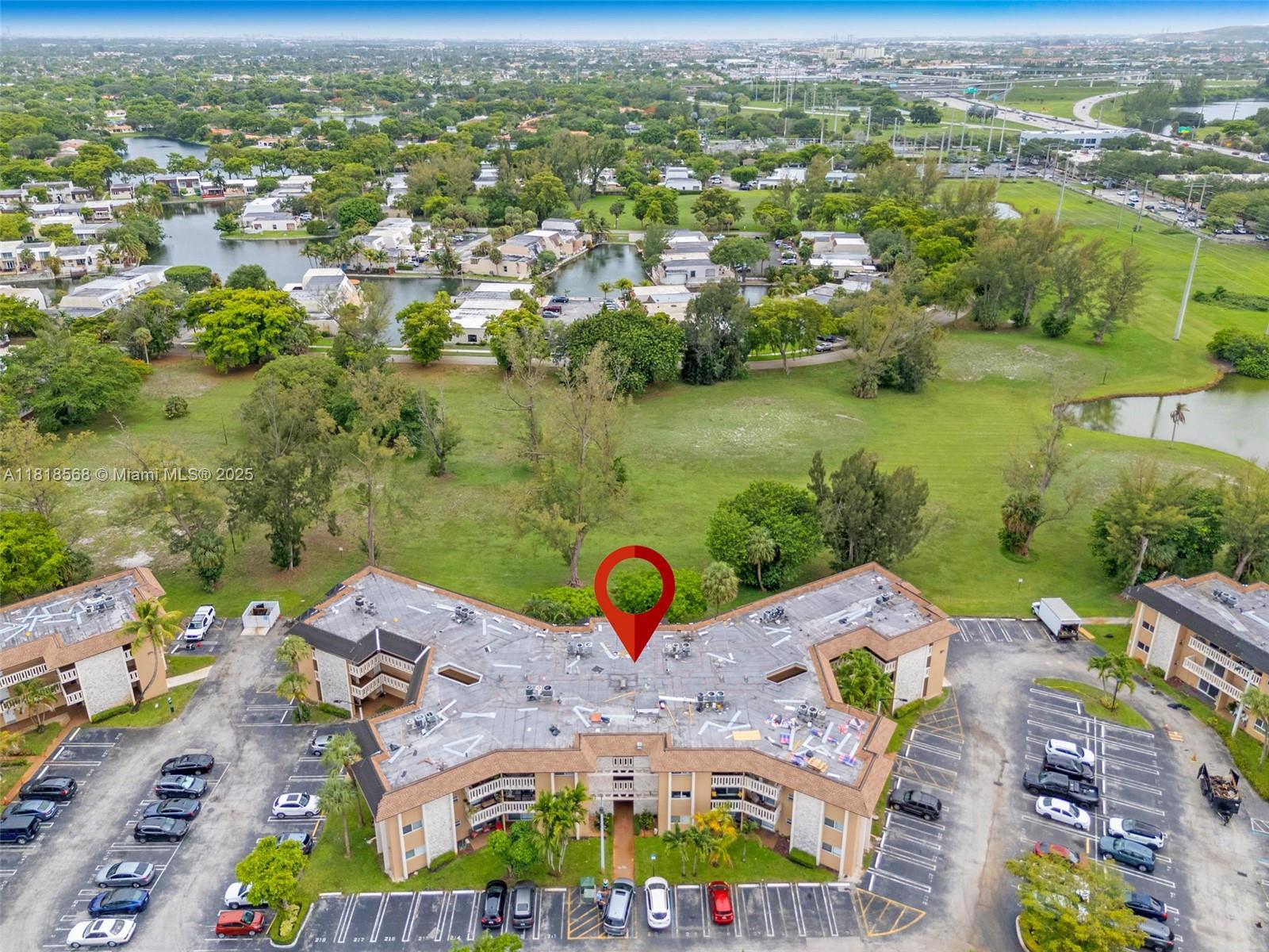 7430 Miami Lakes Dr #E301, Miami Lakes, Florida image 25