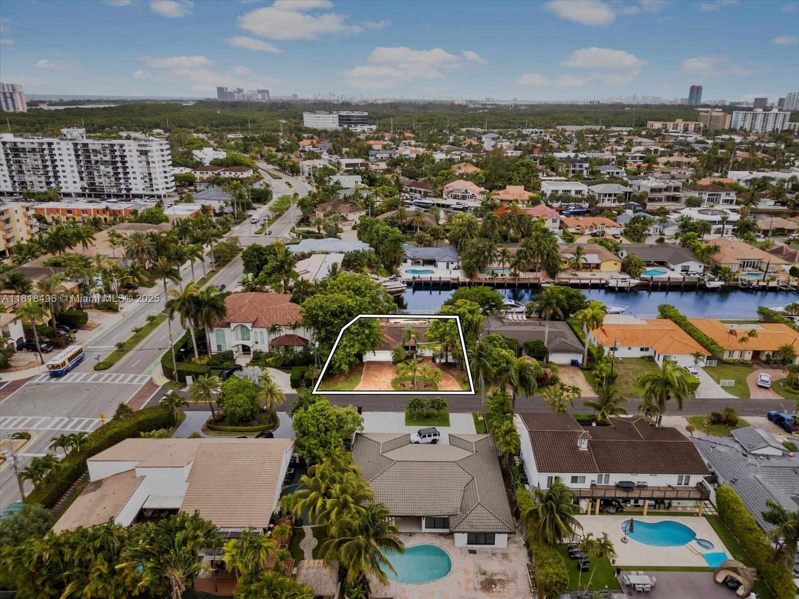 3446 NE 168th St, North Miami Beach, Florida image 12