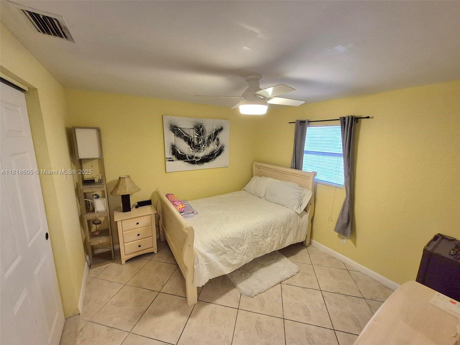5930 N Farragut Dr, Hollywood, Florida image 22