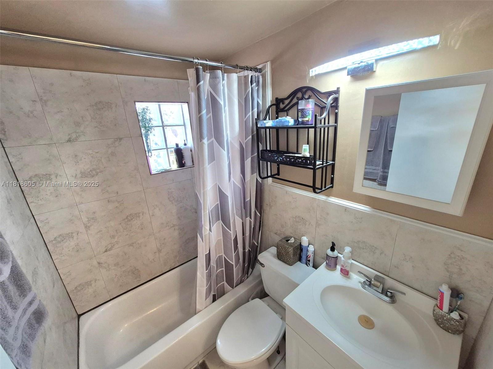 5930 N Farragut Dr, Hollywood, Florida image 25