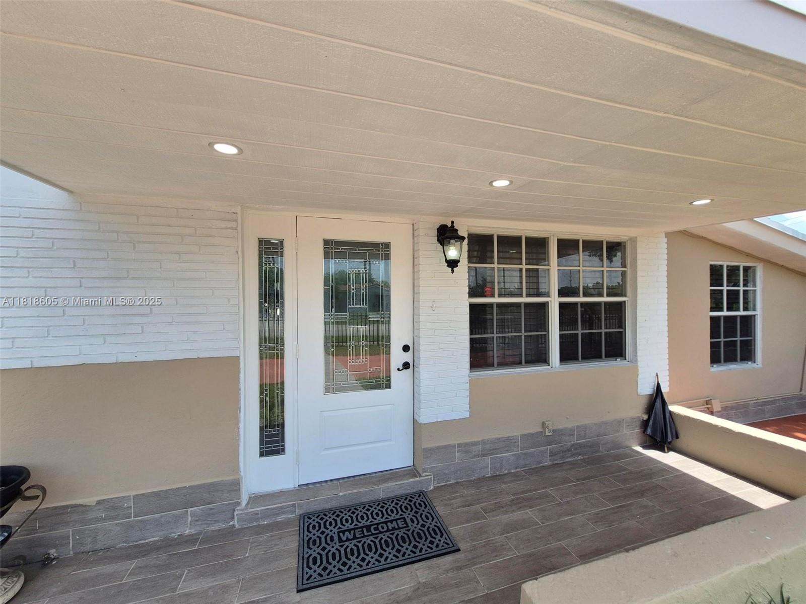 5930 N Farragut Dr, Hollywood, Florida image 6