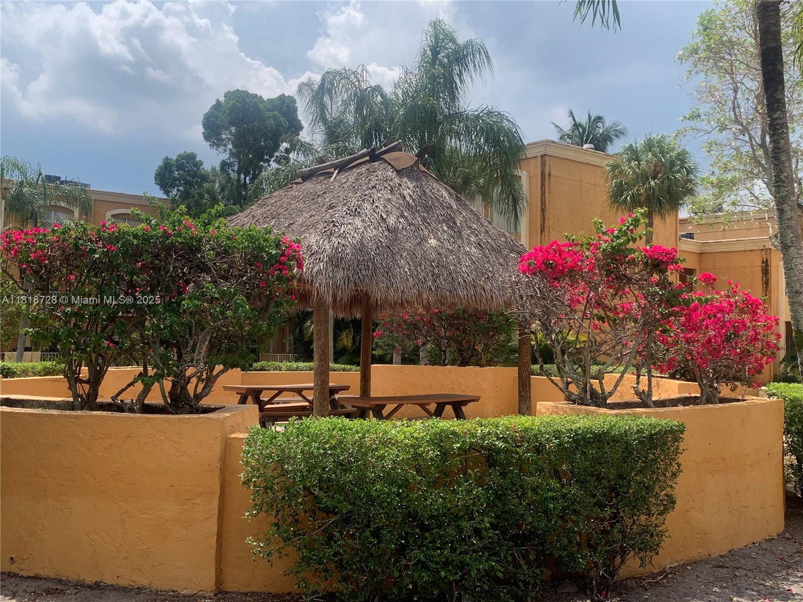 Residential, Hialeah, Florida image 26
