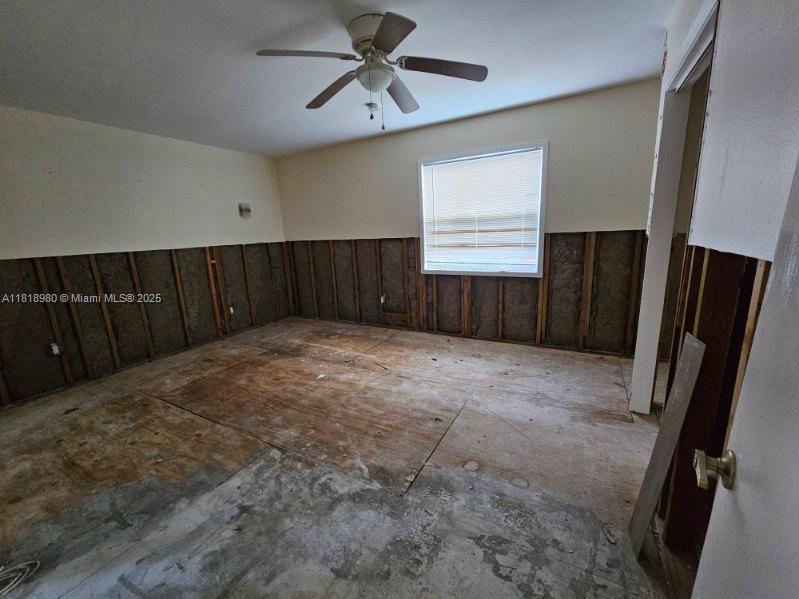 Residential, Crystal River, Florida image 11
