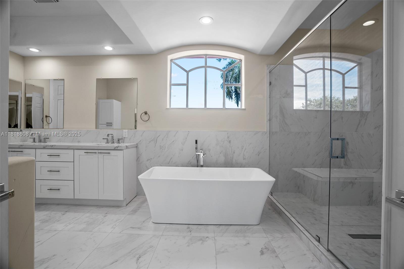 1580 Shoreline Way, Hollywood, Florida image 46