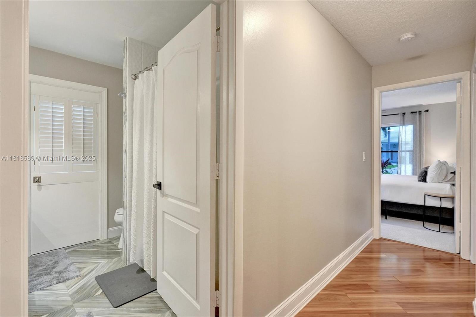 18366 Lake Bend Dr, Jupiter, Florida image 11