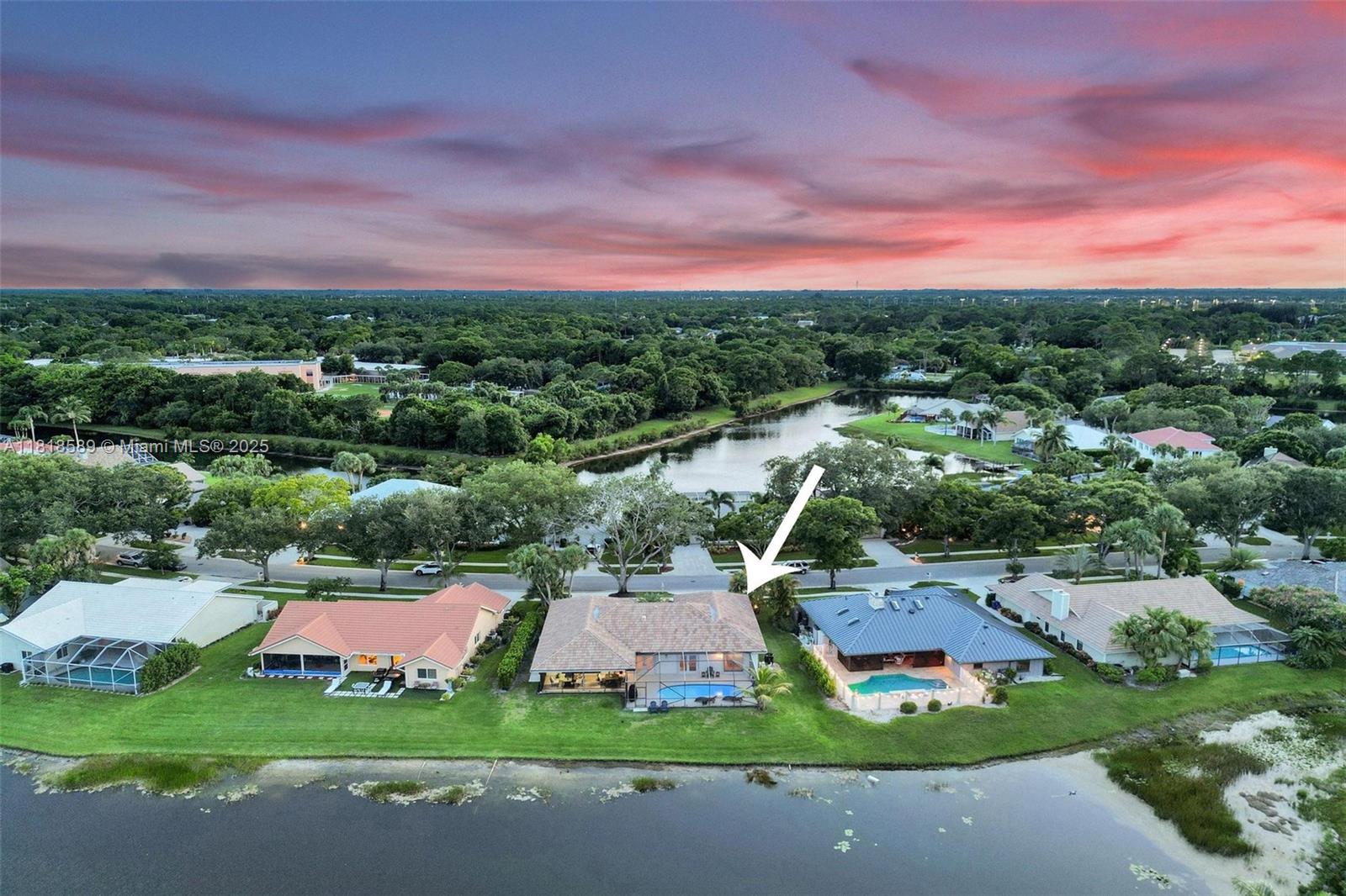 18366 Lake Bend Dr, Jupiter, Florida image 2