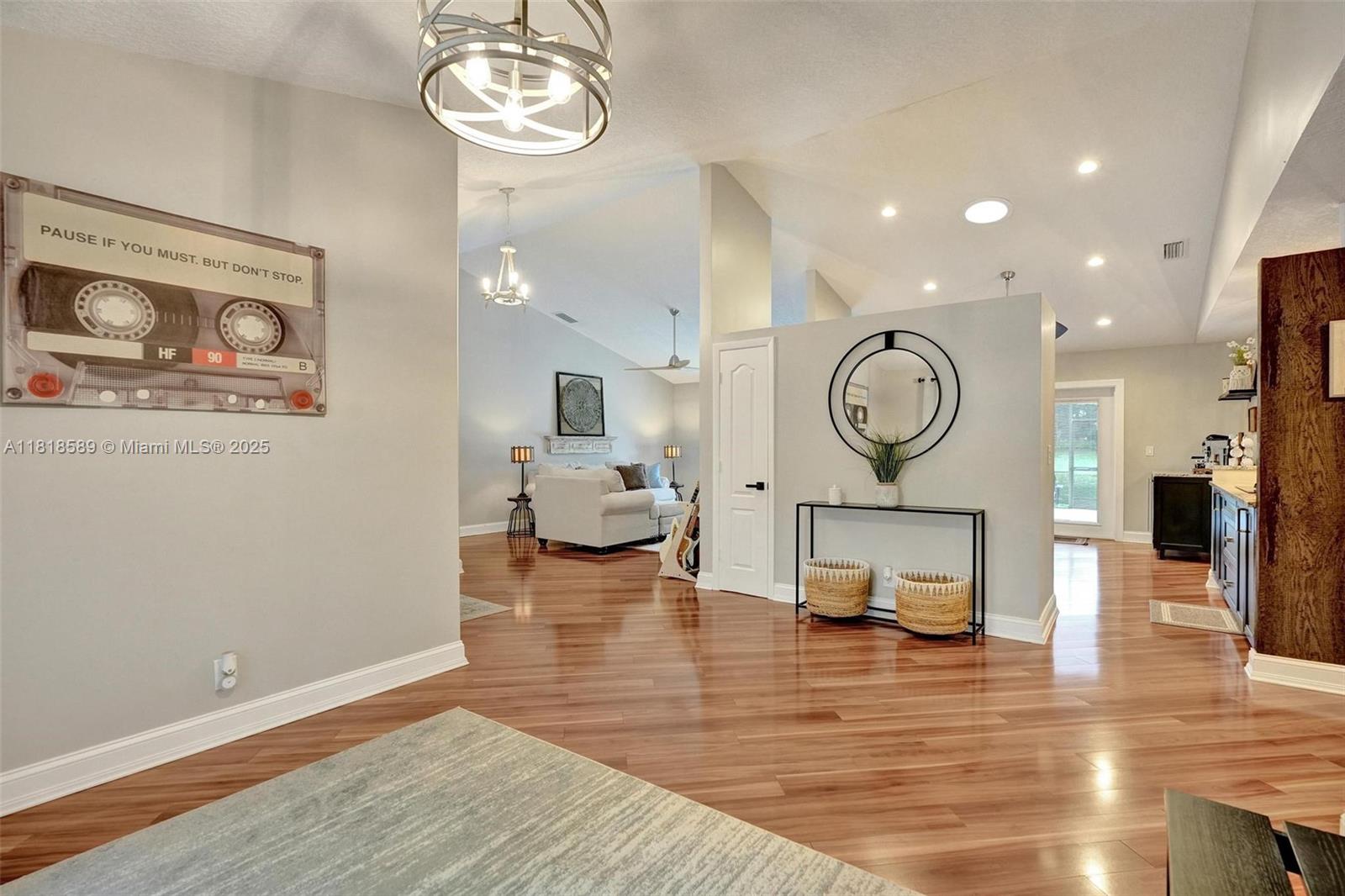 18366 Lake Bend Dr, Jupiter, Florida image 20