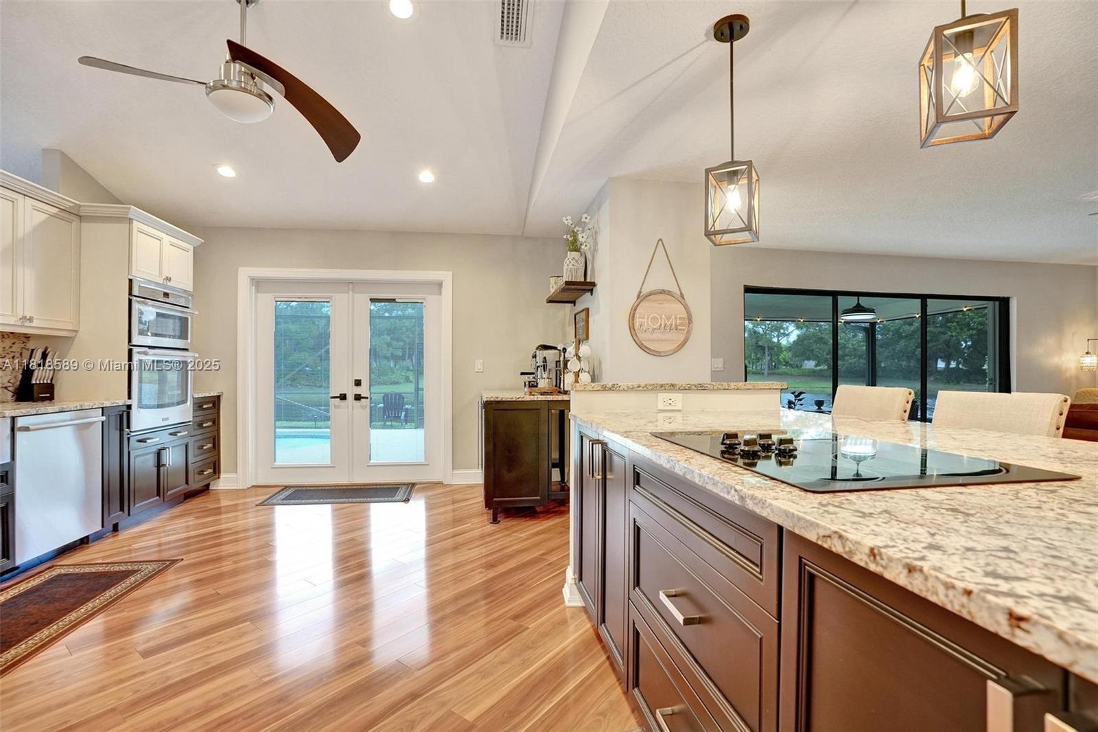 18366 Lake Bend Dr, Jupiter, Florida image 24