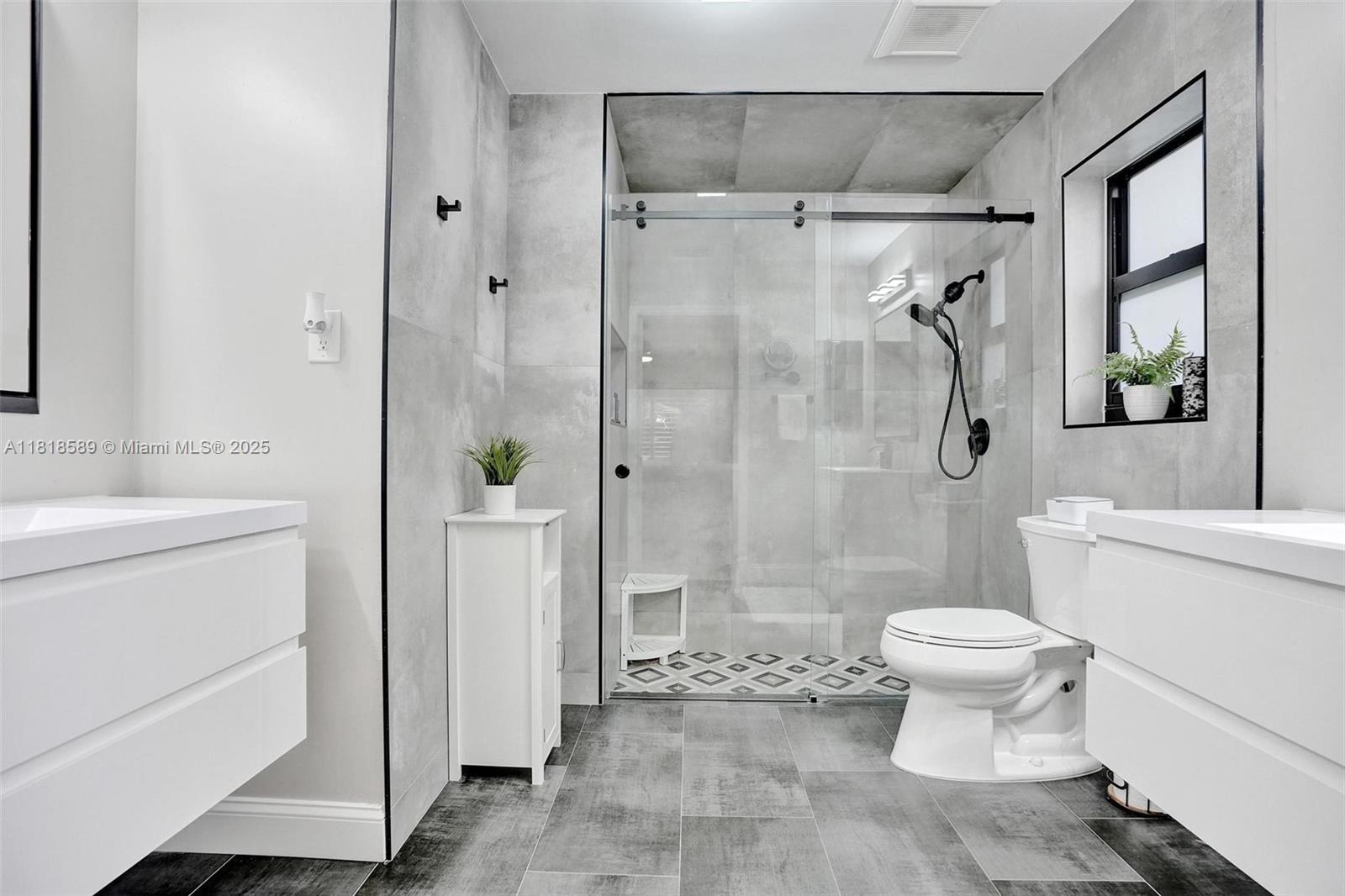 18366 Lake Bend Dr, Jupiter, Florida image 30