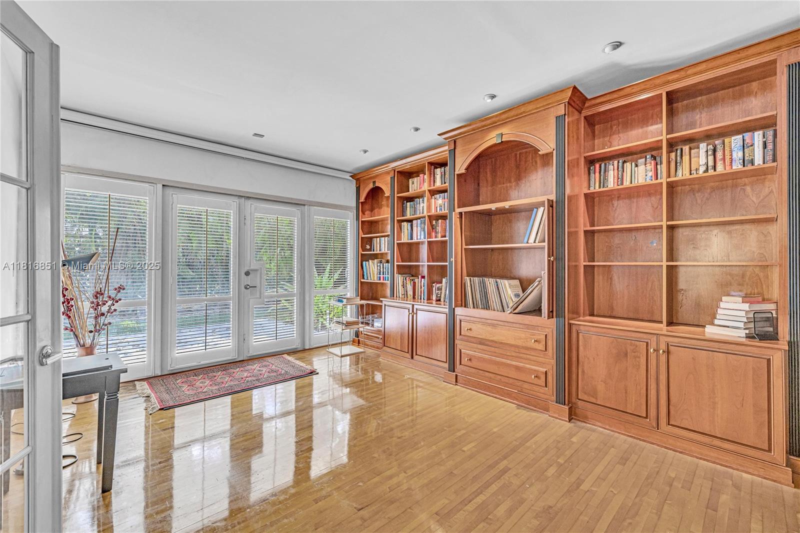 923 Catalonia Ave, Coral Gables, Florida image 13