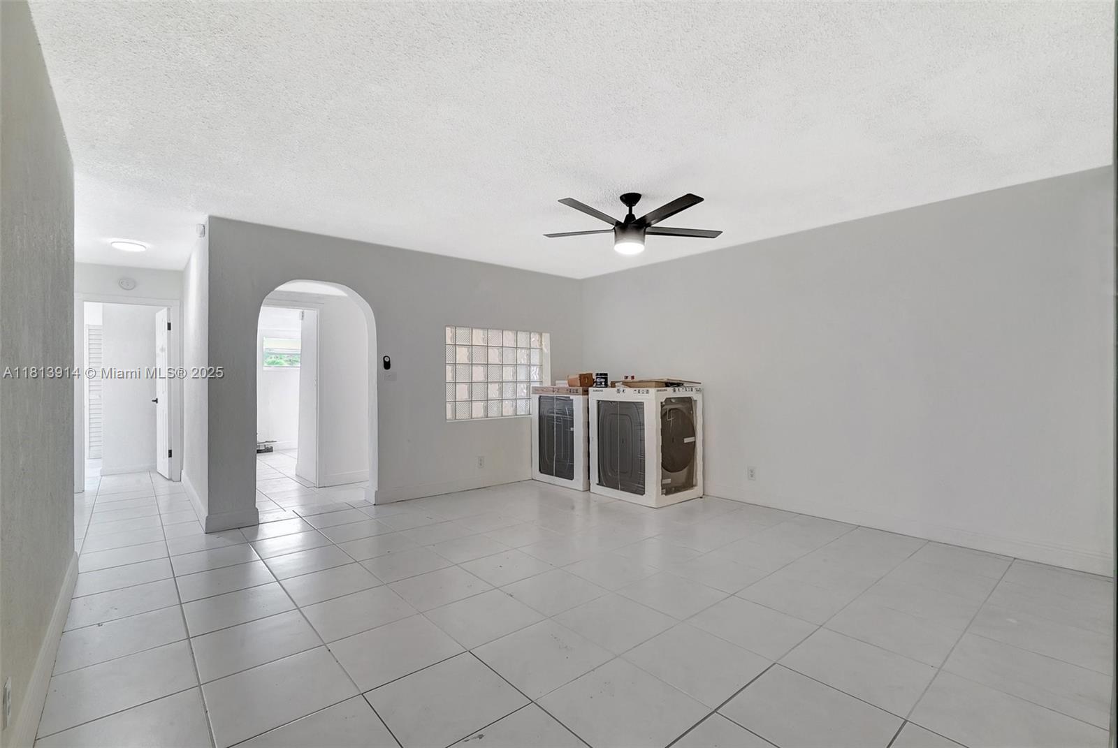 6661 Meade St, Hollywood, Florida image 17