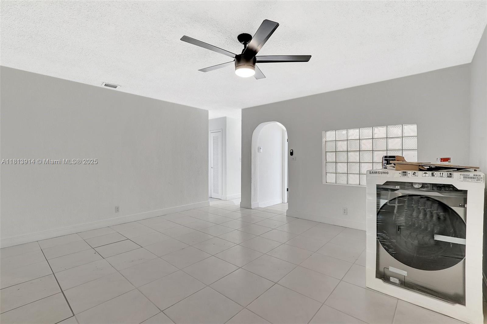 6661 Meade St, Hollywood, Florida image 19