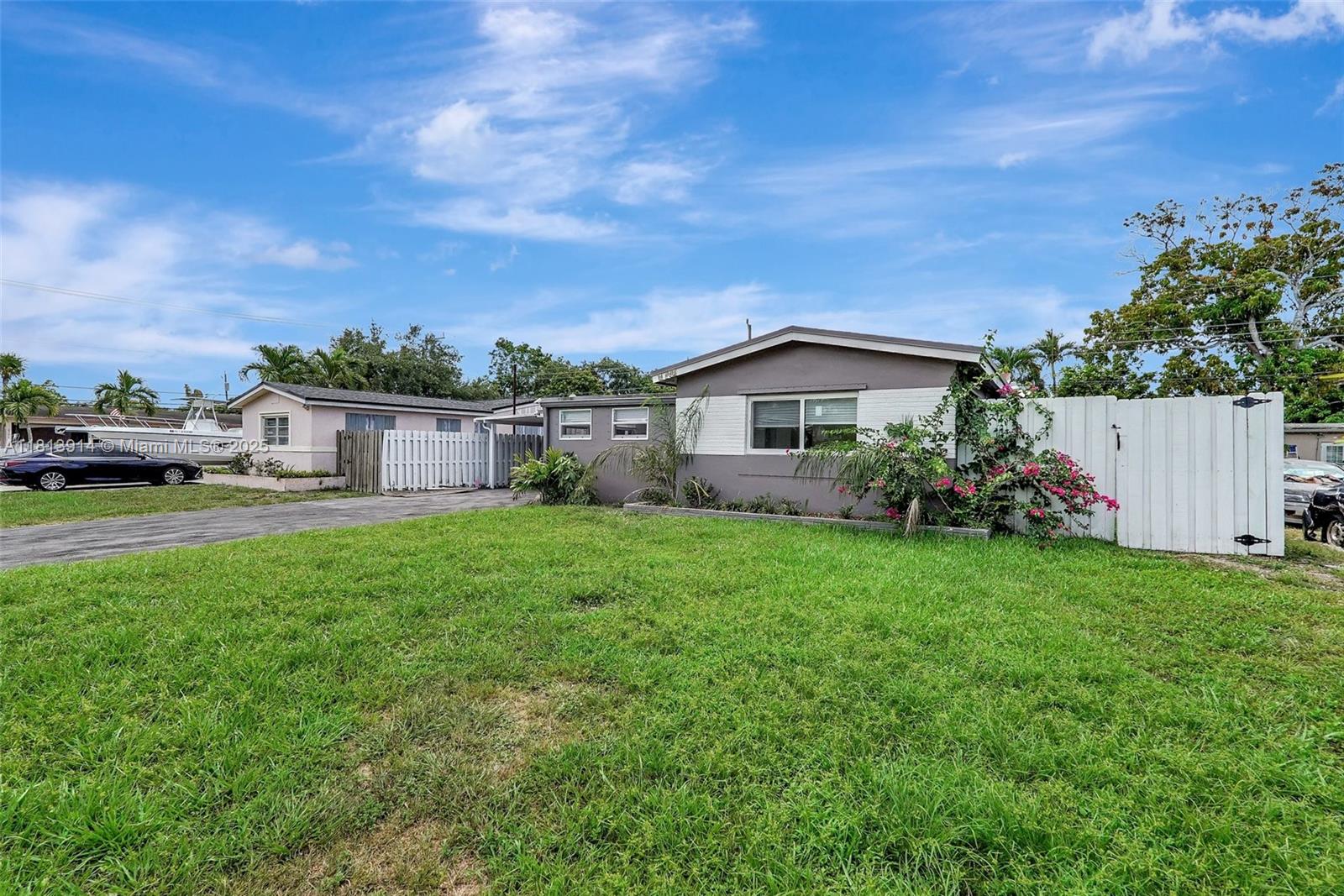 6661 Meade St, Hollywood, Florida image 40