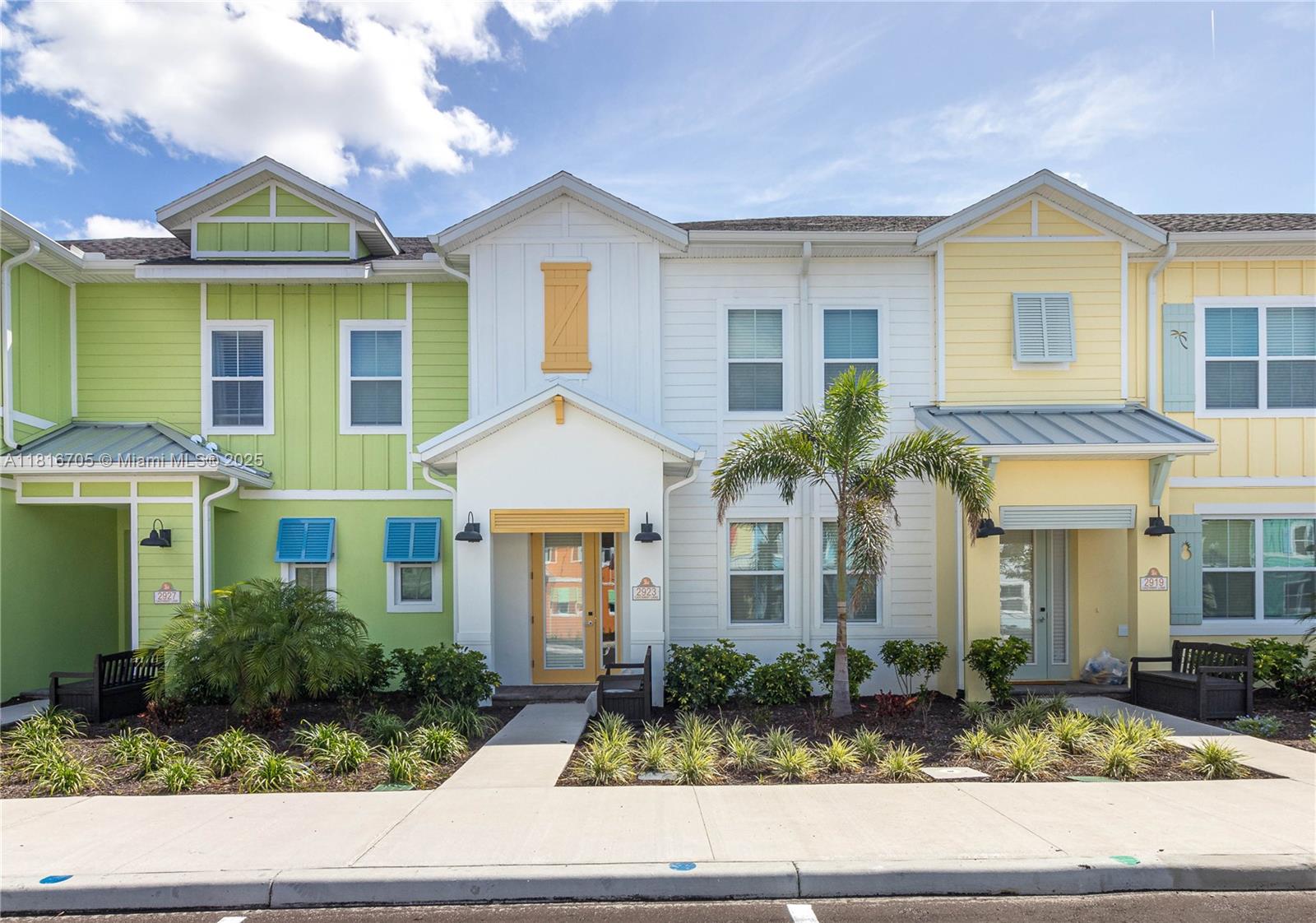 2923 Castaway Ln, Kissimmee, Florida image 2