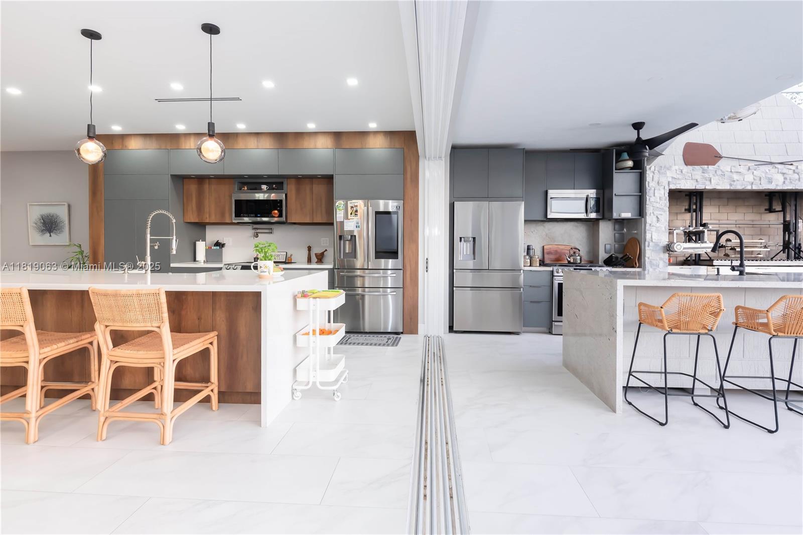 1828 Aspen Ln, Weston, Florida image 3