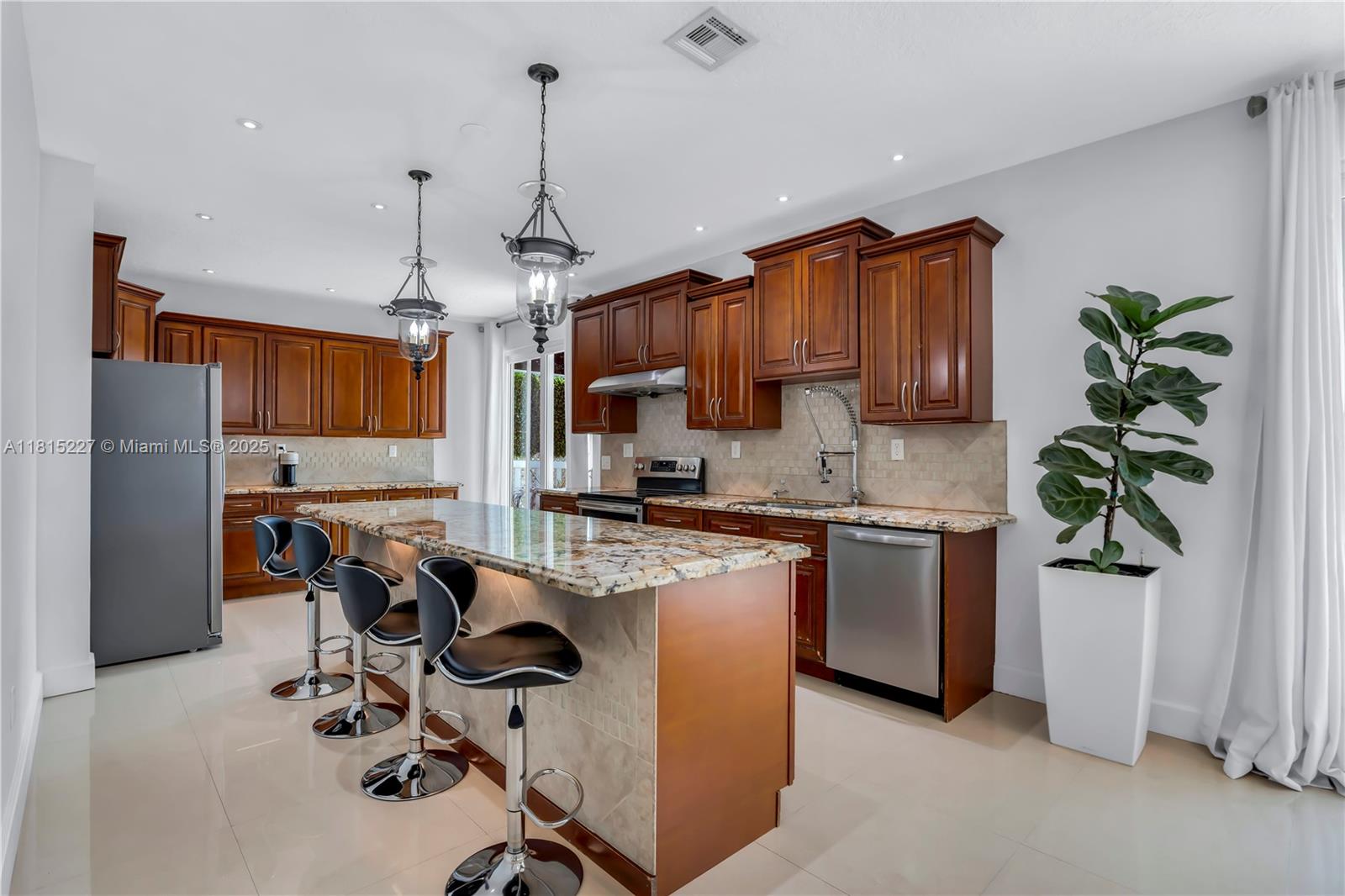 16217 NW 20th St, Pembroke Pines, Florida image 7