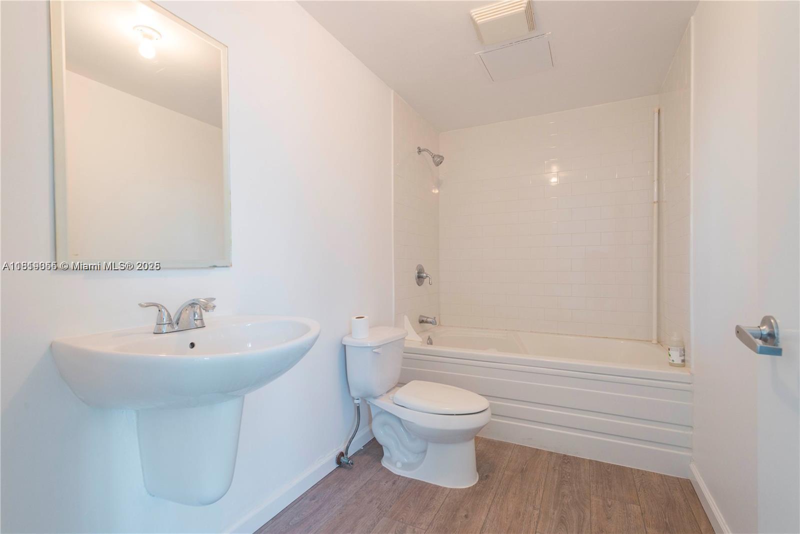Property photo # 6