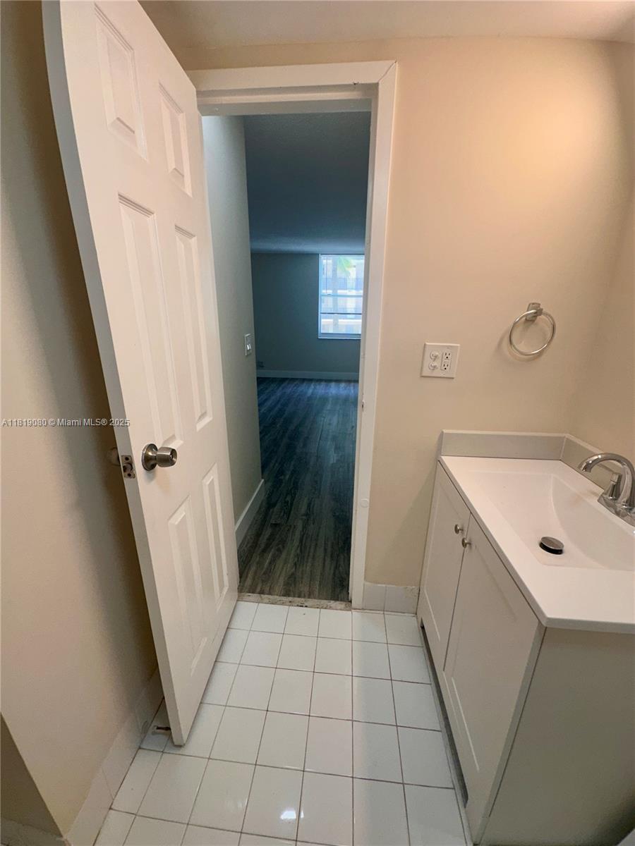 2935 NE 163rd St #3P, North Miami Beach, Florida image 14