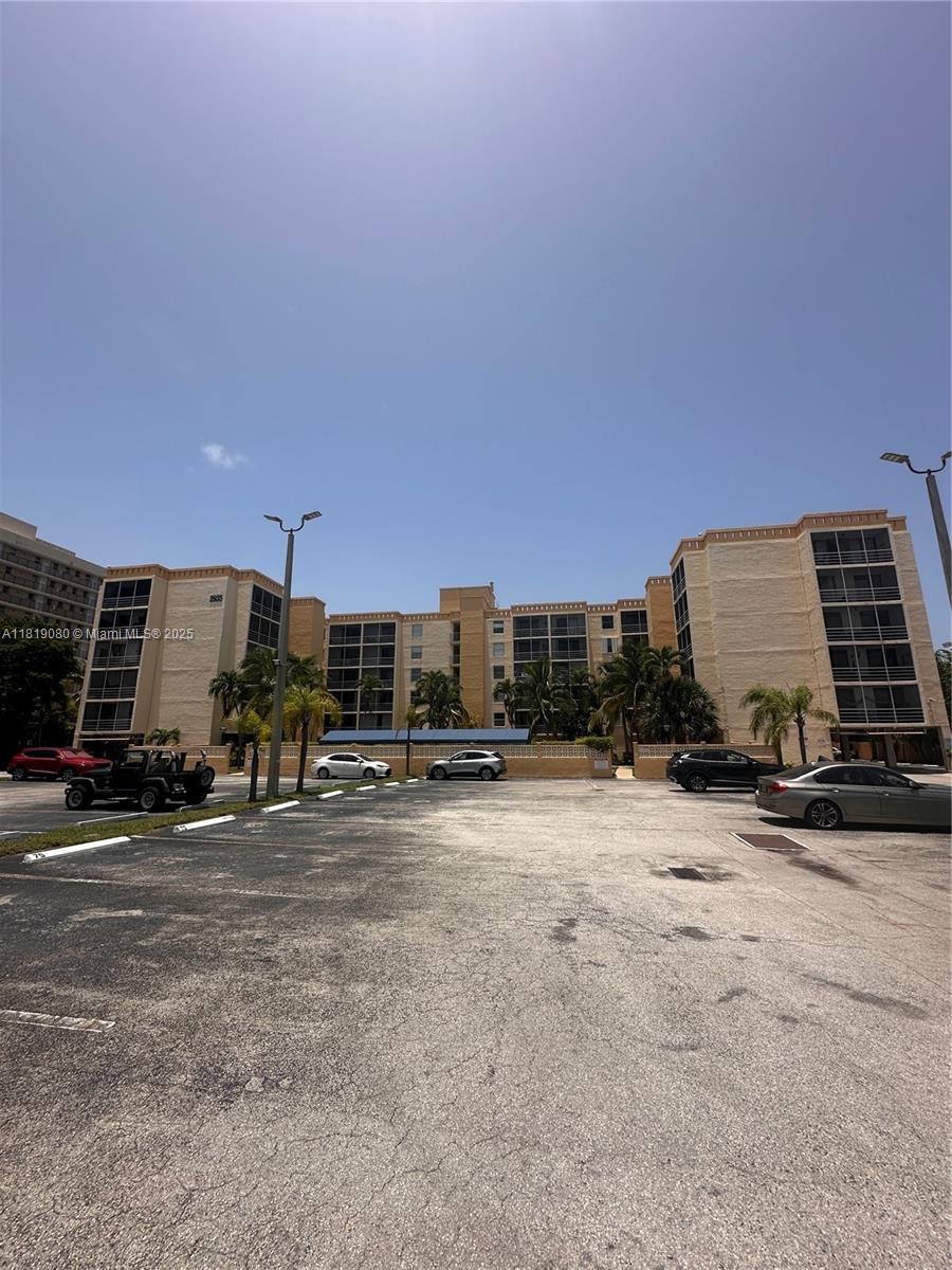 2935 NE 163rd St #3P, North Miami Beach, Florida image 25