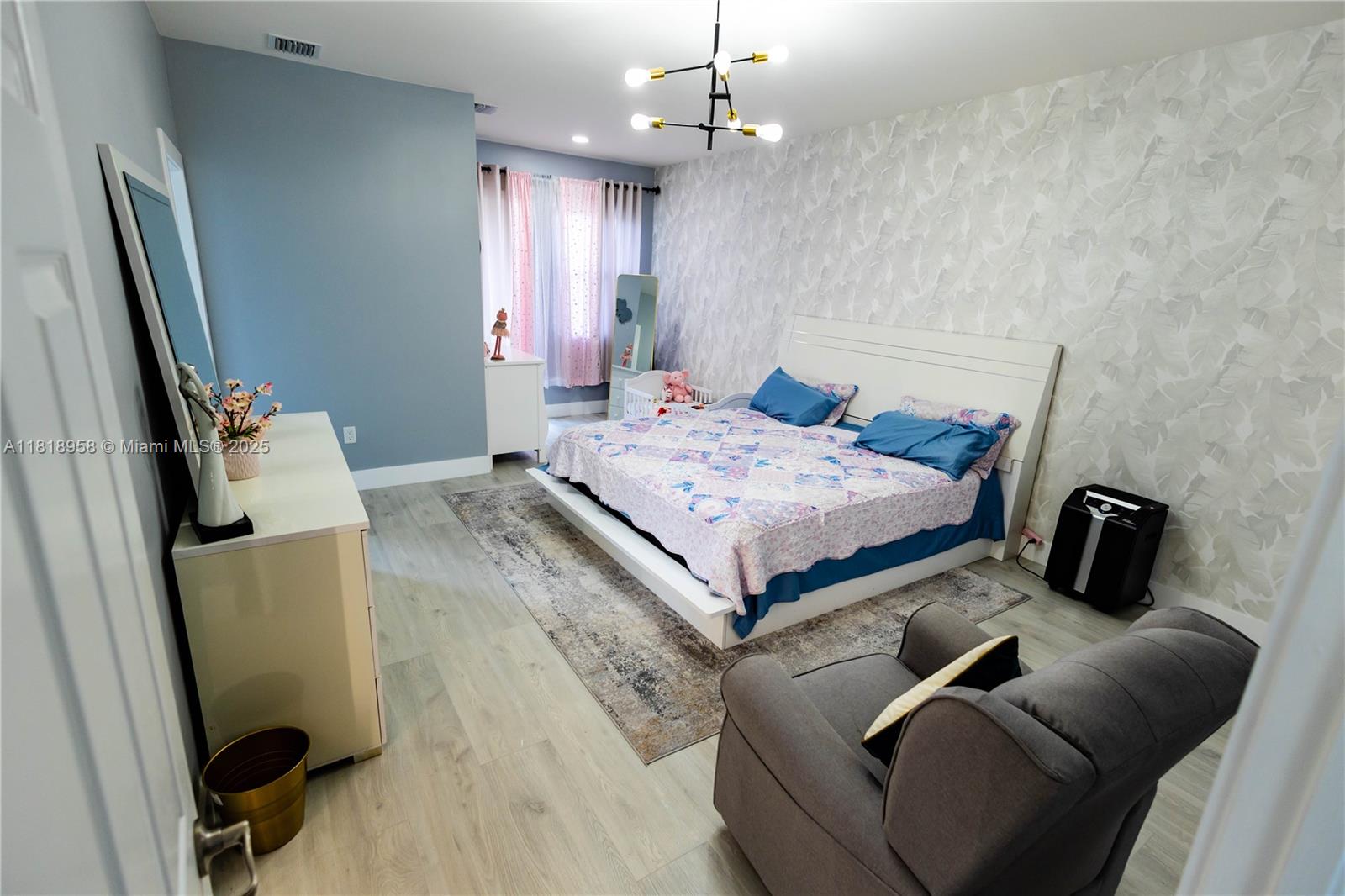 10464 NW 61st St, Doral, Florida image 14