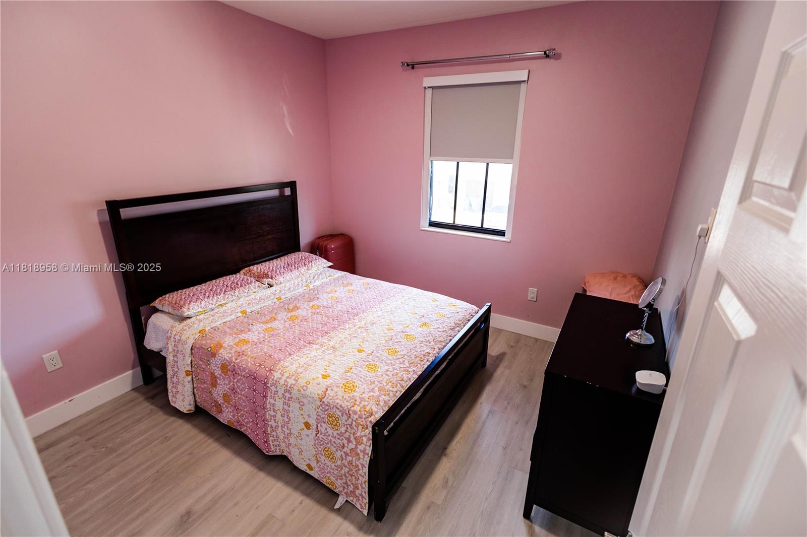 10464 NW 61st St, Doral, Florida image 20