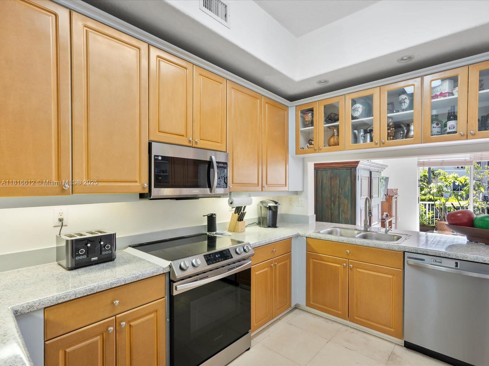 20820 NE 30th Pl, Aventura, Florida image 14
