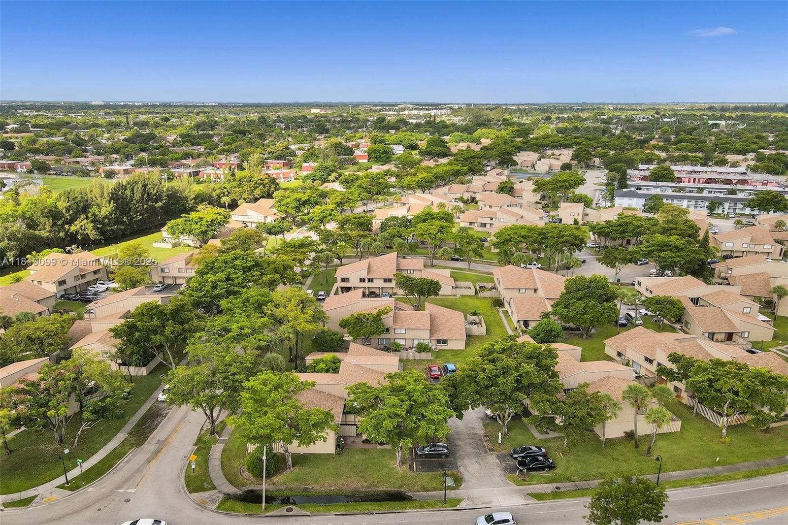 Homes for sale in Lauderhill, FL | 5613 Nw 21St St #8-B, Lauderhill, FL 33313 | MLS# A11819099