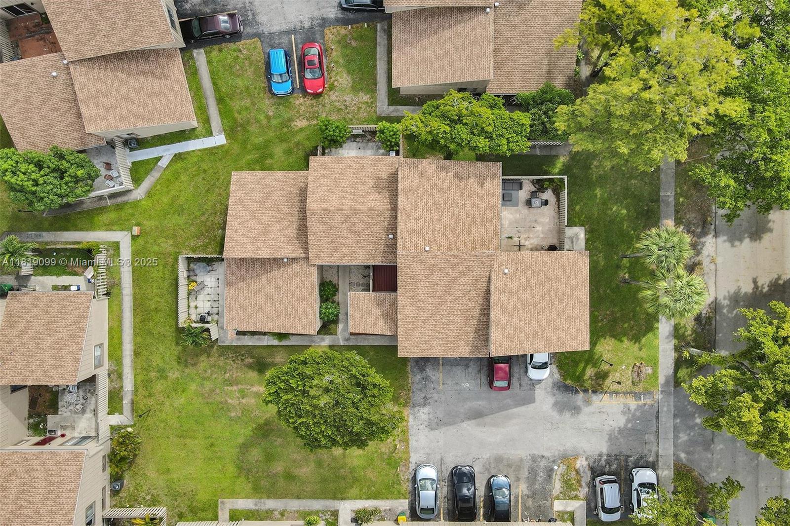 5613 NW 21st St #8-B, Lauderhill, Florida image 3