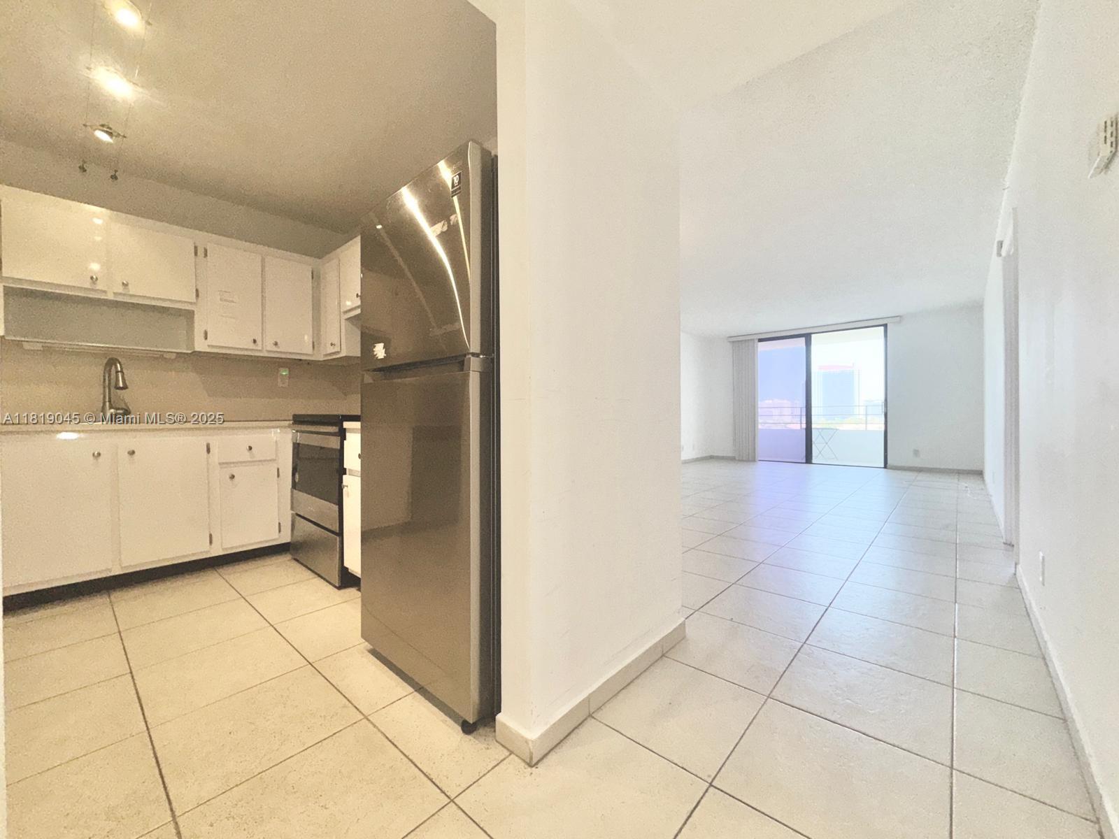 600 Three Islands Blvd #620, Hallandale Beach, Florida image 5