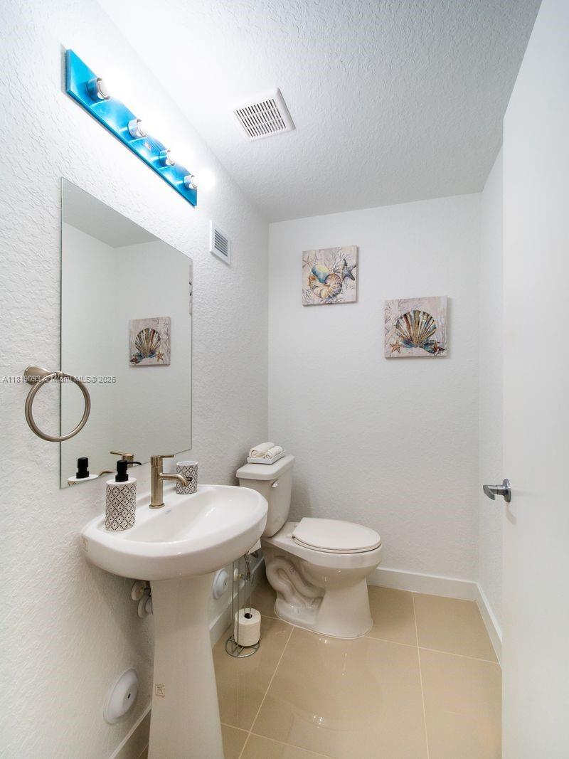 25718 SW 143rd Path, Homestead, Florida image 7