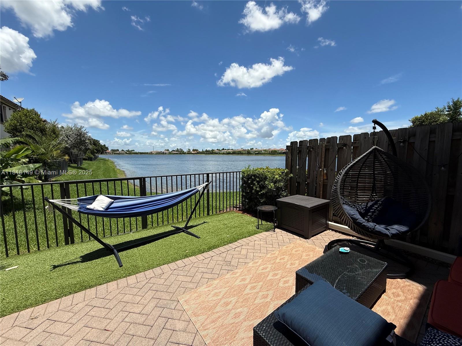 9595 N Town Parc Cir N, Parkland, Florida image 6