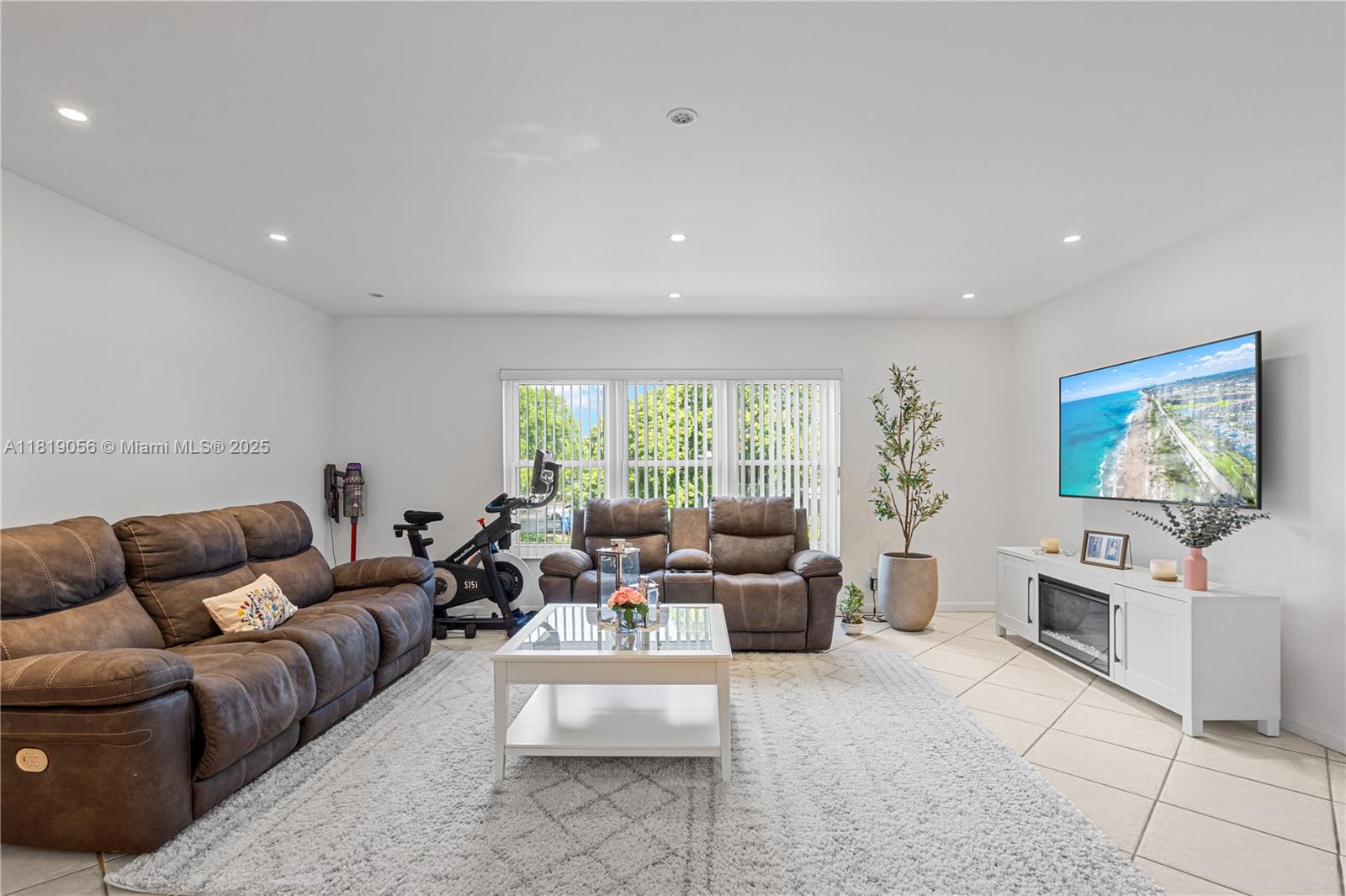 3841 NW 84th Ave #2H, Sunrise, Florida image 6