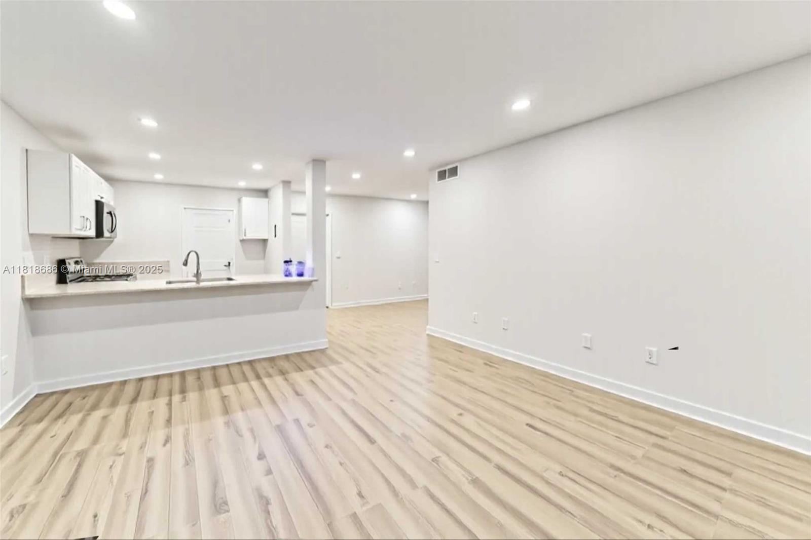 5790 Stirling #212, Hollywood, Florida image 12