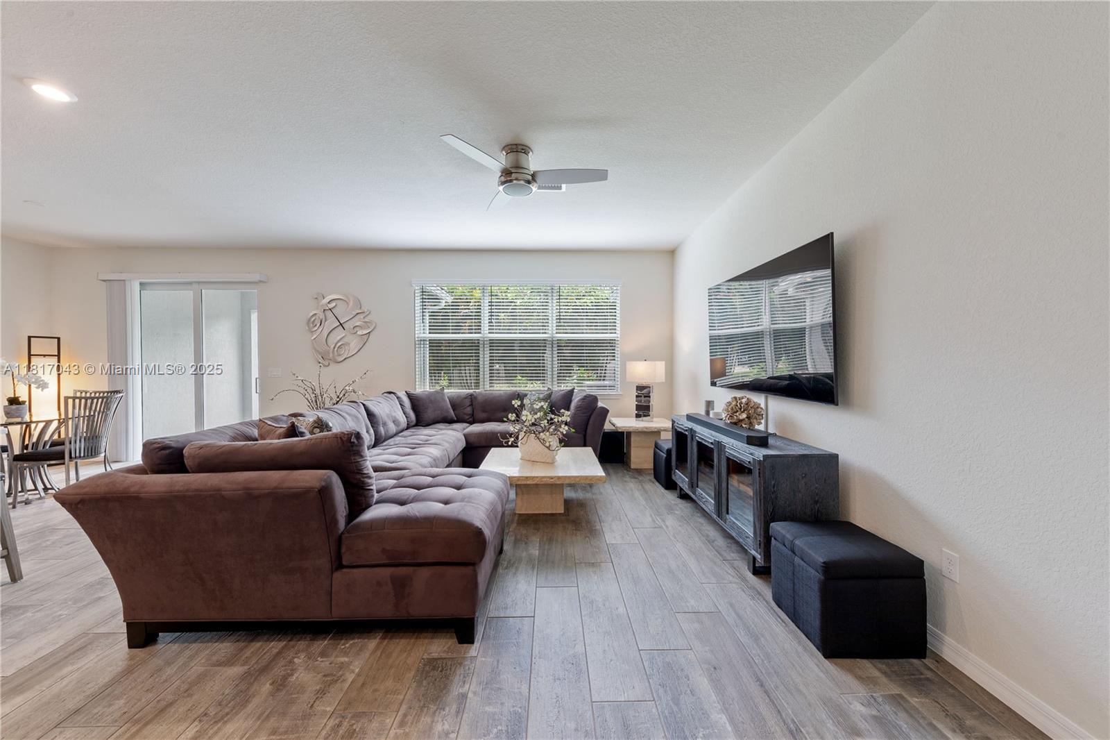 1425 Silk Oak Dr, Hollywood, Florida image 4