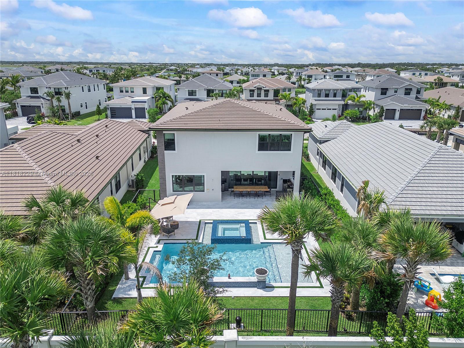 12471 Solana Bay Cir, Palm Beach Gardens, Florida image 3