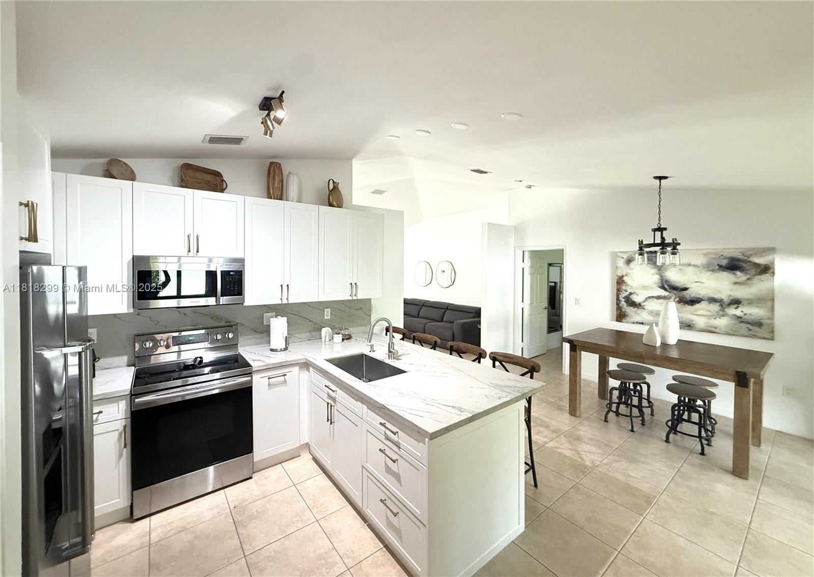 21418 SW 89th Path, Cutler Bay, Florida image 14