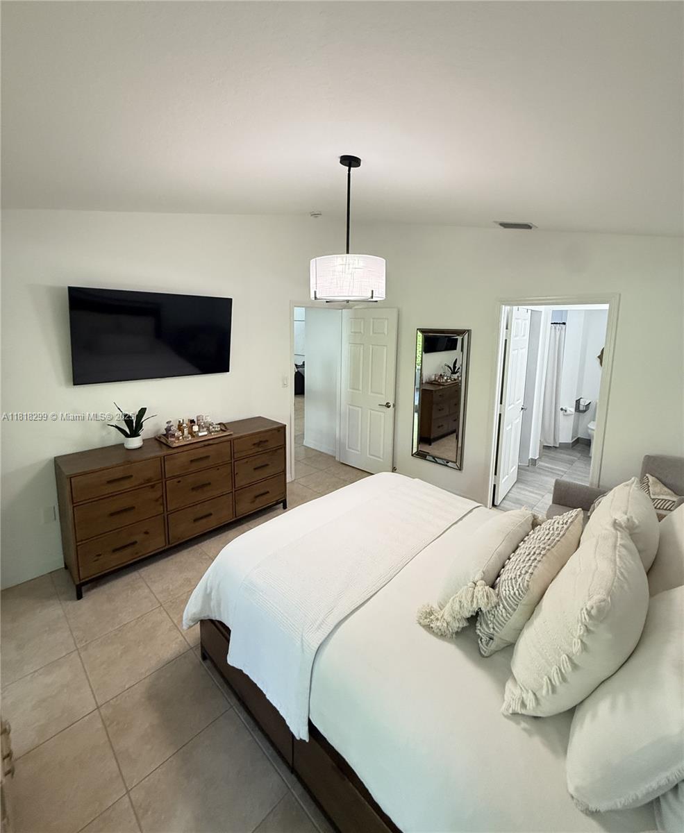 21418 SW 89th Path, Cutler Bay, Florida image 16