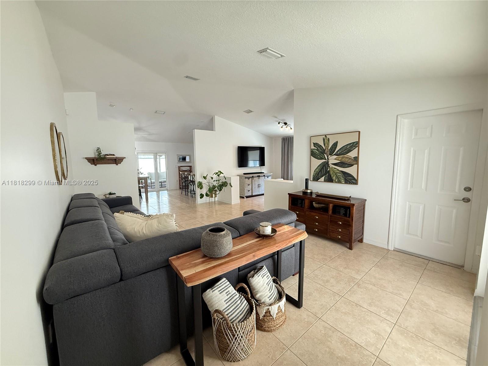 21418 SW 89th Path, Cutler Bay, Florida image 5