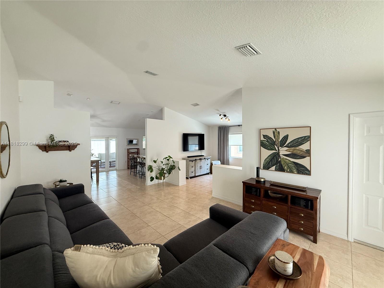 21418 SW 89th Path, Cutler Bay, Florida image 6