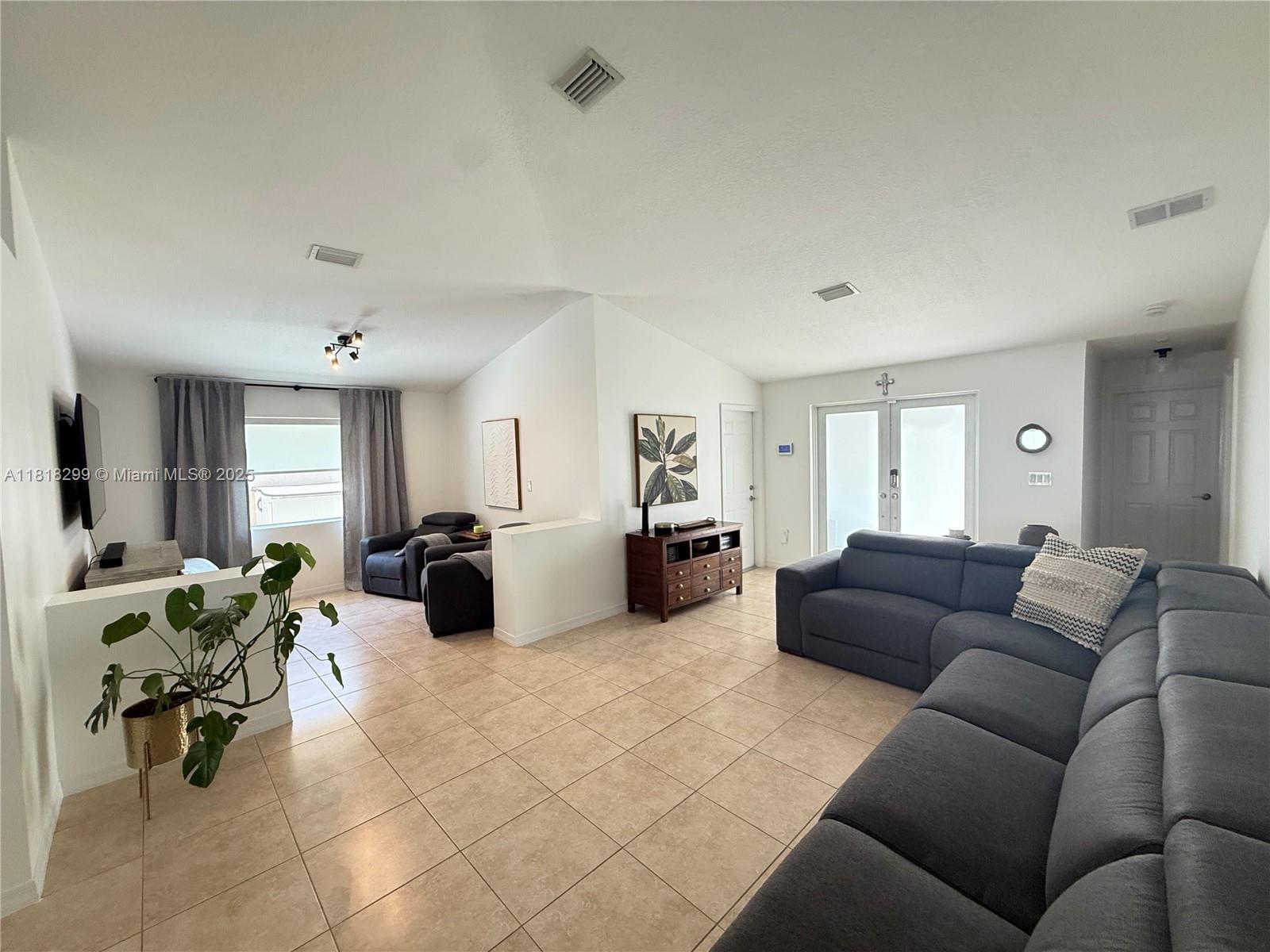 21418 SW 89th Path, Cutler Bay, Florida image 7