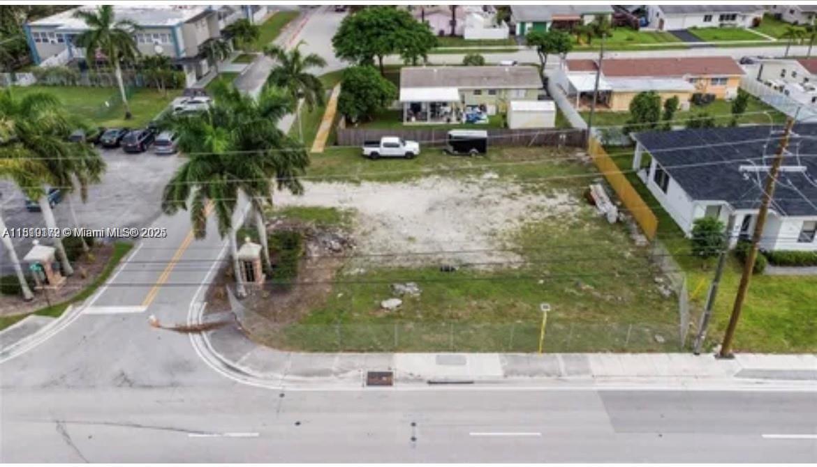 4861 Peters Rd, Plantation, Florida image 2