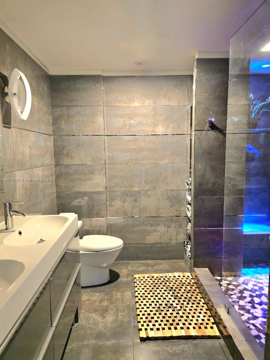 7400 Radice Ct #402, Lauderhill, Florida image 44