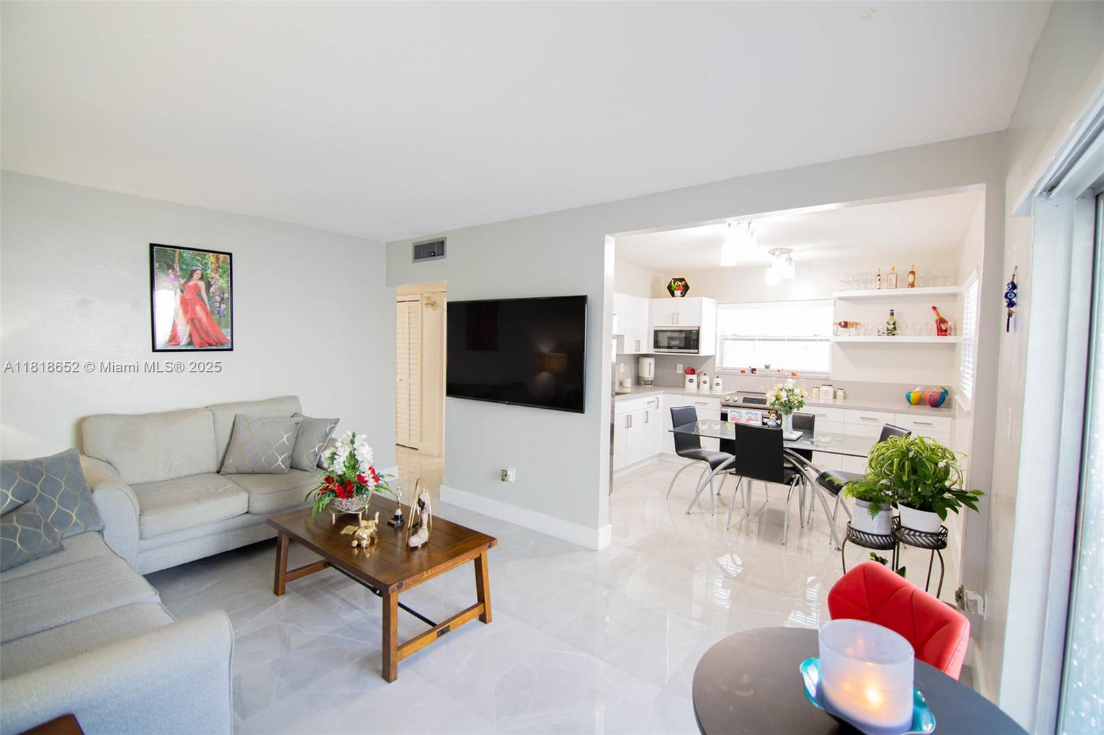 380 E 35th St #2110, Hialeah, Florida image 1