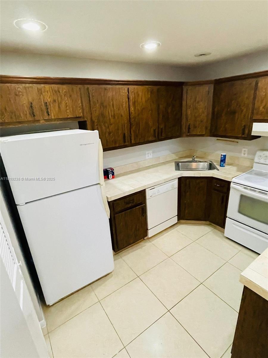 Property photo # 8