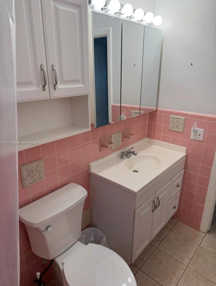 2241 Monroe St #11, Hollywood, Florida image 7