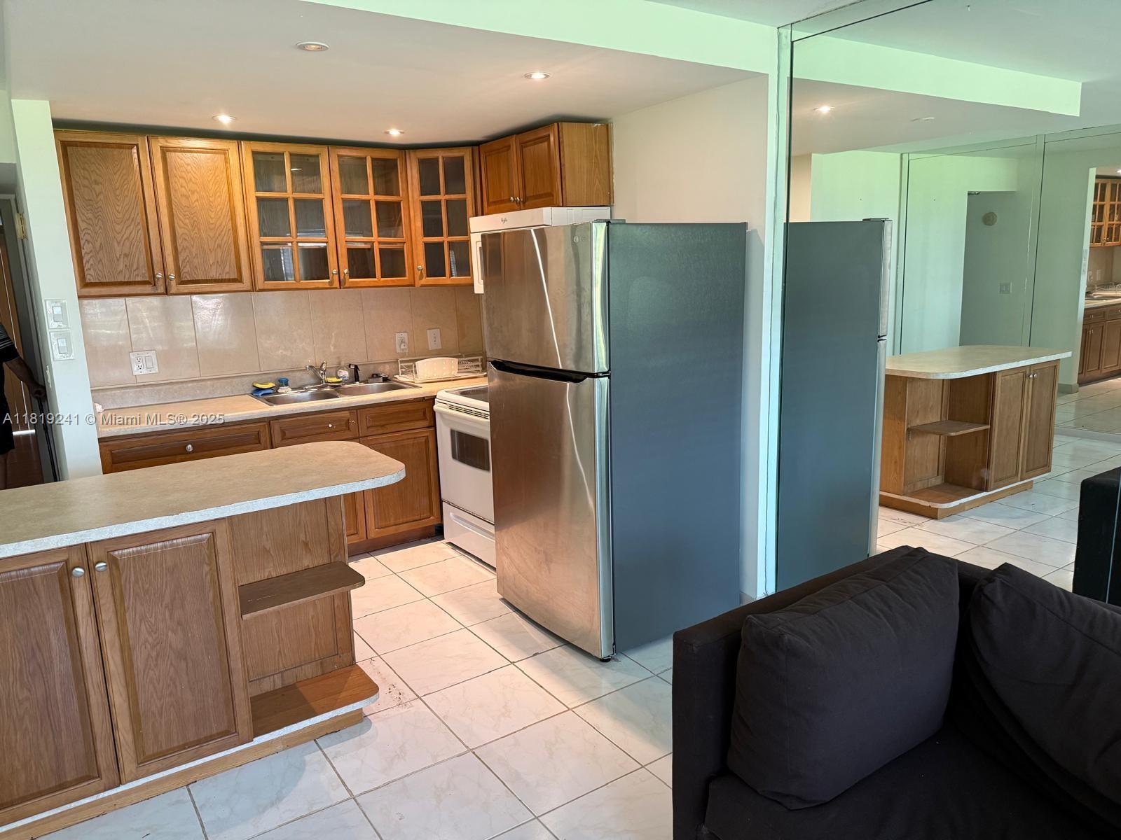 Property photo # 6